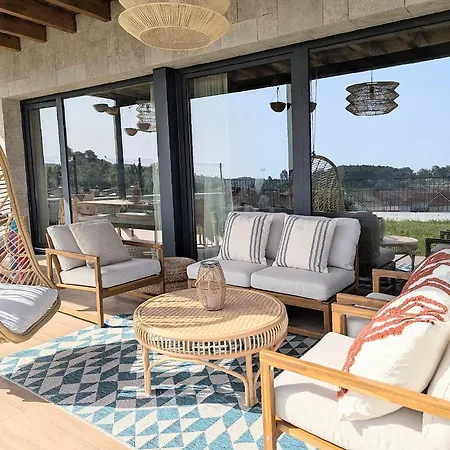 Ferienhaus De Diseno Con Jardin, Piscina Y Vistas