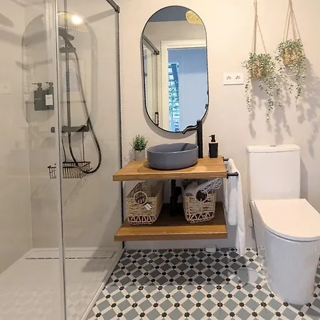 De Diseno Con Jardin, Piscina Y Vistas Ferienhaus