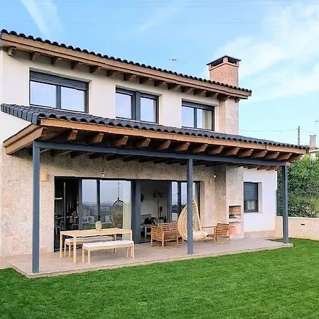 De Diseno Con Jardin, Piscina Y Vistas Candeleda