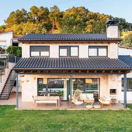 De Diseno Con Jardin, Piscina Y Vistas * Candeleda