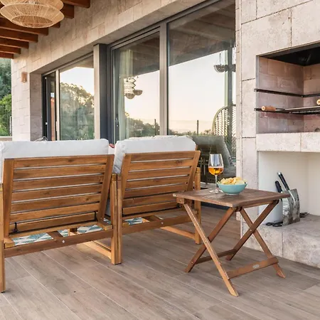 Vakantiehuis De Diseno Con Jardin, Piscina Y Vistas