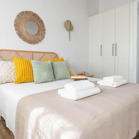 Vakantiehuis De Diseno Con Jardin, Piscina Y Vistas *