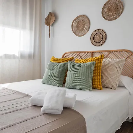 Vakantiehuis De Diseno Con Jardin, Piscina Y Vistas