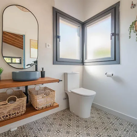 Vakantiehuis De Diseno Con Jardin, Piscina Y Vistas